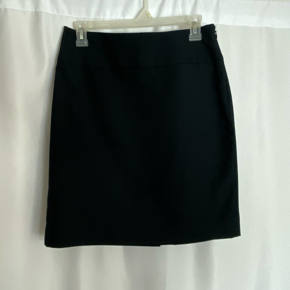 Banana Republic Black Straight Skirt Size 4